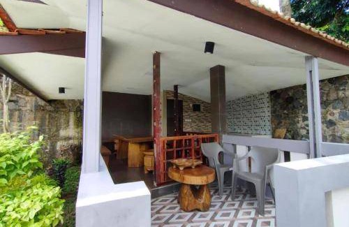 Cisarua Villa | 1000 m² Villa ∙ 6 bedrooms ∙ 50 guests
