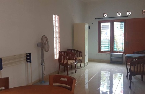 Banjarasri House | 103 m² House ∙ 2 bedrooms ∙ 5 guests
