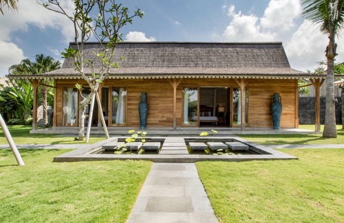 Kerobokan Villa | 1070 m² Villa ∙ 12 bedrooms ∙ 28 guests