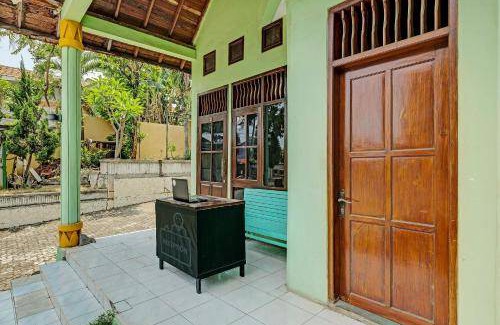 West Semarang Bed & Breakfast | 12 m² Bed and breakfast ∙ 2 guests