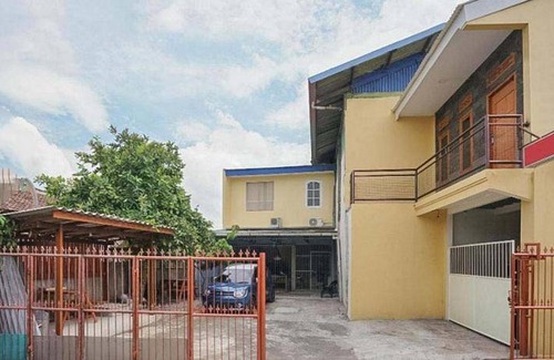 Kenjeran Bed & Breakfast | 12 m² Bed and breakfast ∙ 3 guests