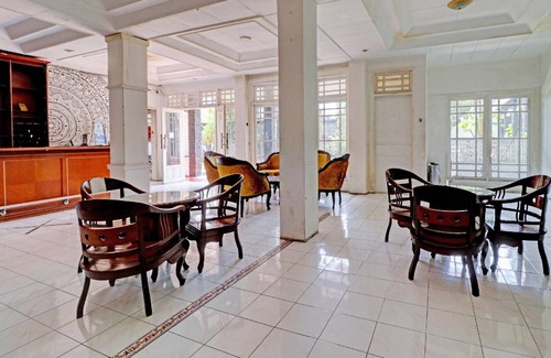 Bandung Hotel | 12 m² Hotel ∙ 10 guests