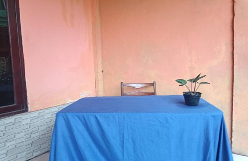 Kecamatan Pringgarata Hotel | 12 m² Hotel ∙ 2 guests