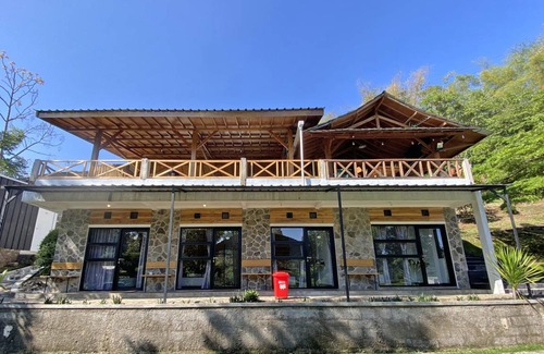 Pasirjambu Hotel | 120 m² Hotel ∙ 10 guests