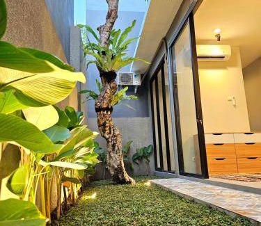 Depok House | 120 m² House ∙ 3 bedrooms ∙ 8 guests