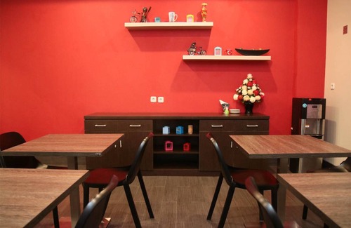 Ambon Hotel | 14 m² Hotel ∙ 127 guests