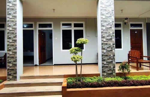 Purwokerto Hotel | 14 m² Hotel ∙ 2 guests