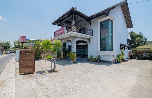 Tuban Sub-District Hotel | 14 m² Hotel ∙ 2 guests