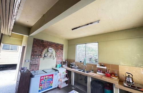 Tenghilan House | 1400 m² House ∙ 4 bedrooms ∙ 20 guests