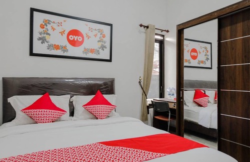 Dinoyo Hotel | 15 m² Hotel ∙ 10 guests