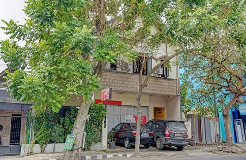 Kediri Hotel | 150 m² Hotel ∙ 2 guests