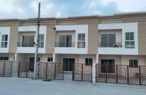 Nakhon Chai Si Apartment | 150 m² Serviced apartment ∙ 6 guests