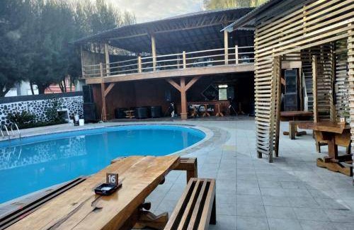 Berastagi Villa | 150 m² Villa ∙ 4 bedrooms ∙ 13 guests