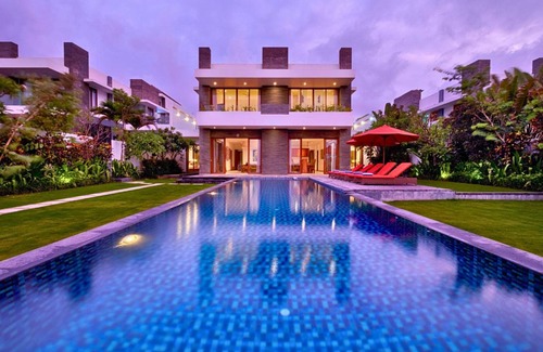 Keramas Villa | 1500 m² Villa ∙ 5 bedrooms ∙ 10 guests