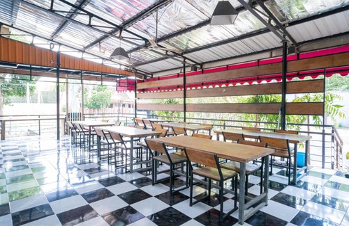 Bojonegoro Hotel | 16 m² Hotel ∙ 2 guests