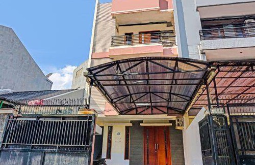 Tomang Hotel | 16 m² Hotel ∙ 2 guests