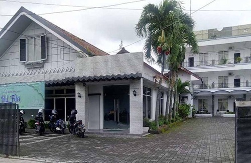 Tasikmalaya Hotel | 16 m² Hotel ∙ 3 guests