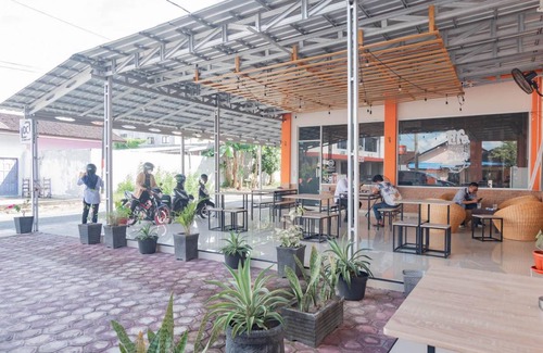 Palangkaraya Hotel | 16 m² Hotel ∙ 3 guests