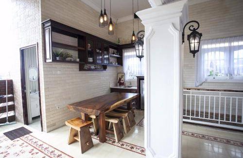 Klojen House | 16 m² House ∙ 4 bedrooms ∙ 9 guests
