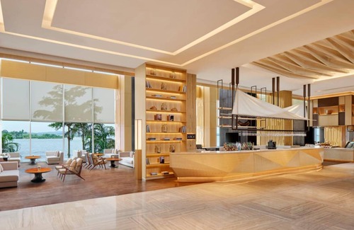 Batam Hotel | 168 m² Hotel ∙ 127 guests