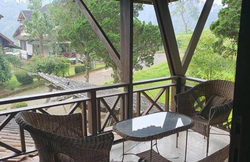 Pasirjambu Resort | 168 m² Resort ∙ 4 bedrooms ∙ 13 guests