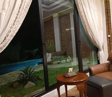 Cilobak Villa | 175 m² Villa ∙ 2 bedrooms ∙ 12 guests