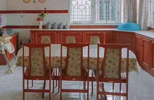 Cipanas Bed & Breakfast | 18 m² Bed and breakfast ∙ 4 guests