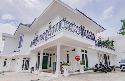 Bangka Hotel | 18 m² Hotel ∙ 10 guests