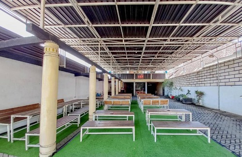 Nganjuk Hotel | 18 m² Hotel ∙ 2 guests