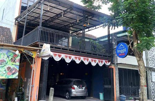 Blitar Hotel | 18 m² Hotel ∙ 4 guests