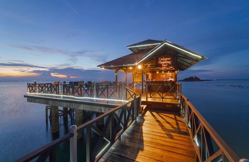 Lagoi Resort | 180 m² Resort ∙ 4 bedrooms ∙ 10 guests