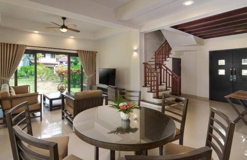 Lagoi Resort | 180 m² Resort ∙ 4 bedrooms ∙ 10 guests