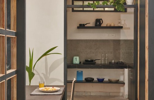Varanasi Apartment | 2 Bedroom Luxury Apartment - 20mins from Airport With Complimentary Evening Boat Ride Tour