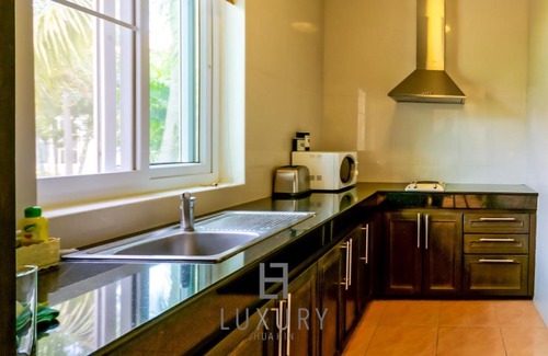 Nong Kae House | 2 Bedroom villa at Banyan BR97