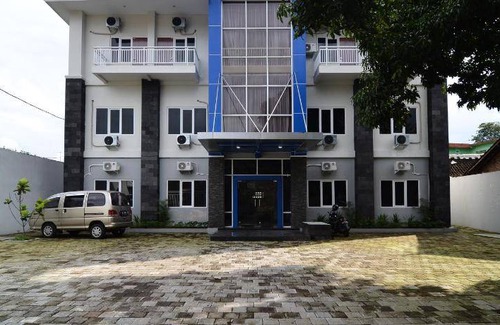 Surakarta Bed & Breakfast | 20 m² Bed and breakfast ∙ 16 guests