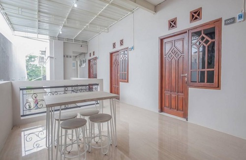 Surabaya Bed & Breakfast | 20 m² Bed and breakfast ∙ 10 guests