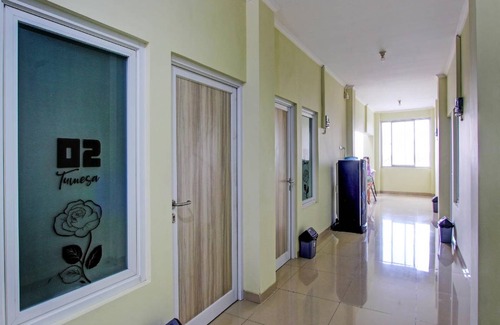 West Semarang Hotel | 20 m² Hotel ∙ 2 guests