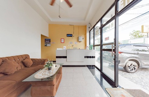 Buntok Hotel | 20 m² Hotel ∙ 4 guests