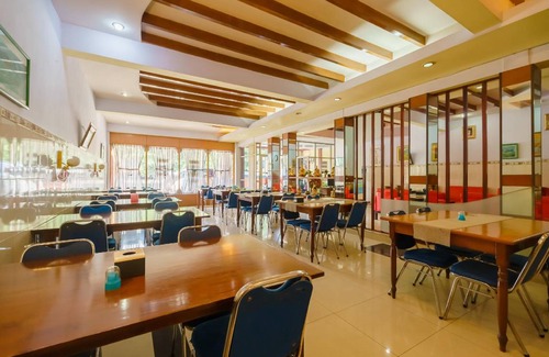 Parapat Hotel | 20 m² Hotel ∙ 4 guests