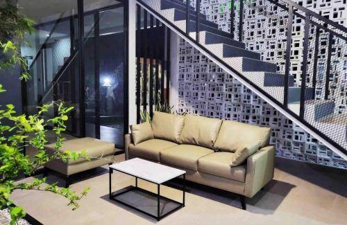 Blitar Hotel | 20 m² Hotel ∙ 4 guests
