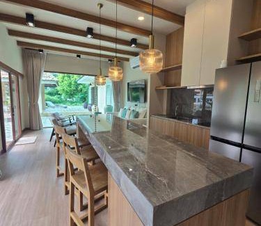 San Kamphaeng House | 200 m² House ∙ 2 bedrooms ∙ 7 guests