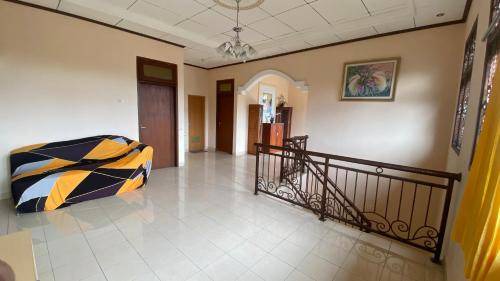 Cipanas Villa | 200 m² Villa ∙ 1 bedroom ∙ 2 guests