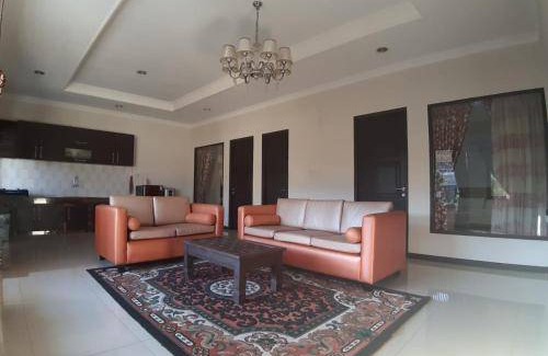 Ciloto Villa | 200 m² Villa ∙ 2 bedrooms ∙ 8 guests
