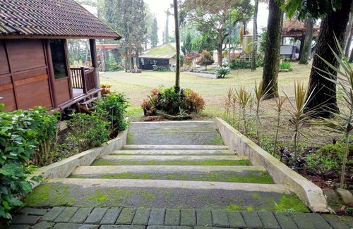 Tretes Resort | 22 m² Resort ∙ 3 guests
