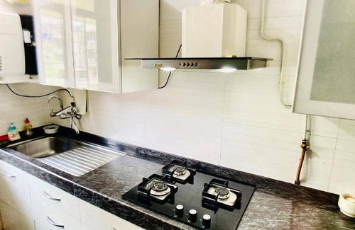 Prabhadevi Bed & Breakfast | 25 m² Bed and breakfast ∙ 4 guests