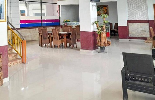 Indramayu Hotel | 25 m² Hotel ∙ 3 guests