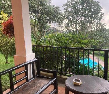Cisarua Resort | 250 m² Resort ∙ 5 bedrooms ∙ 25 guests