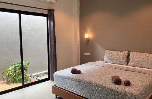Phetchaburi Hotel | 26 m² Hotel ∙ 2 guests