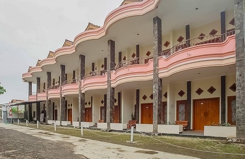 Bandung Hotel | 26 m² Hotel ∙ 3 guests