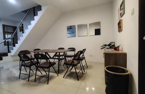 Miri House | 260 m² House ∙ 4 bedrooms ∙ 10 guests